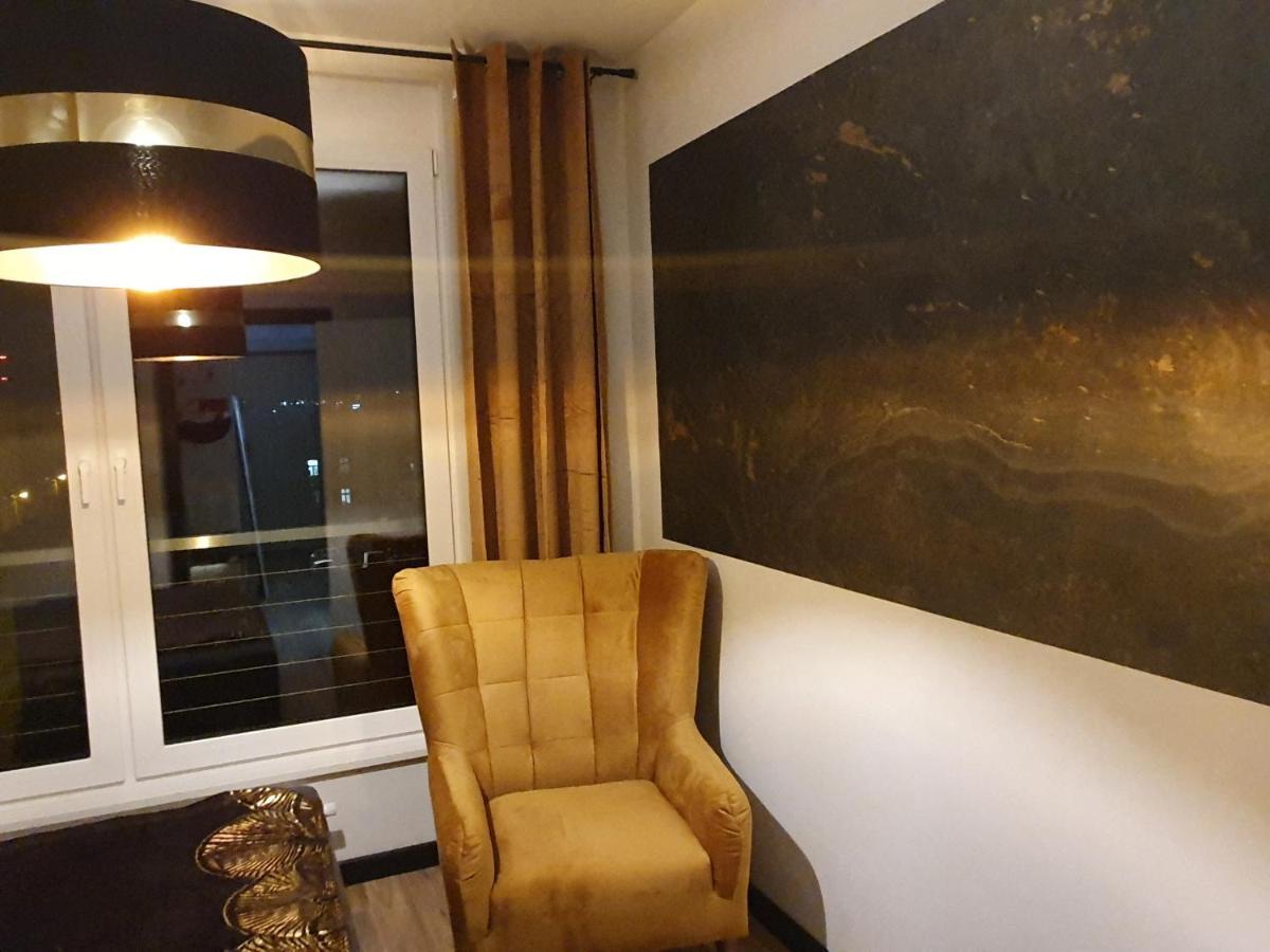 Apartament Skarbowa 1 A Silver And Gold Leszno  Kültér fotó